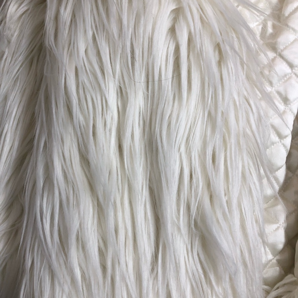 Faux Fur Jacket - Picture 3 of 4